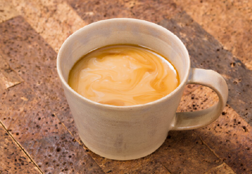 リラックスタイムのおともにこっくり濃厚カフェオレ